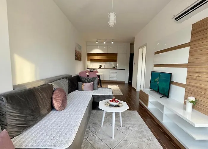 Capitol Apartments