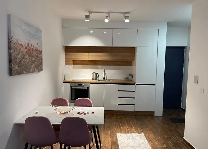 Capitol Apartments